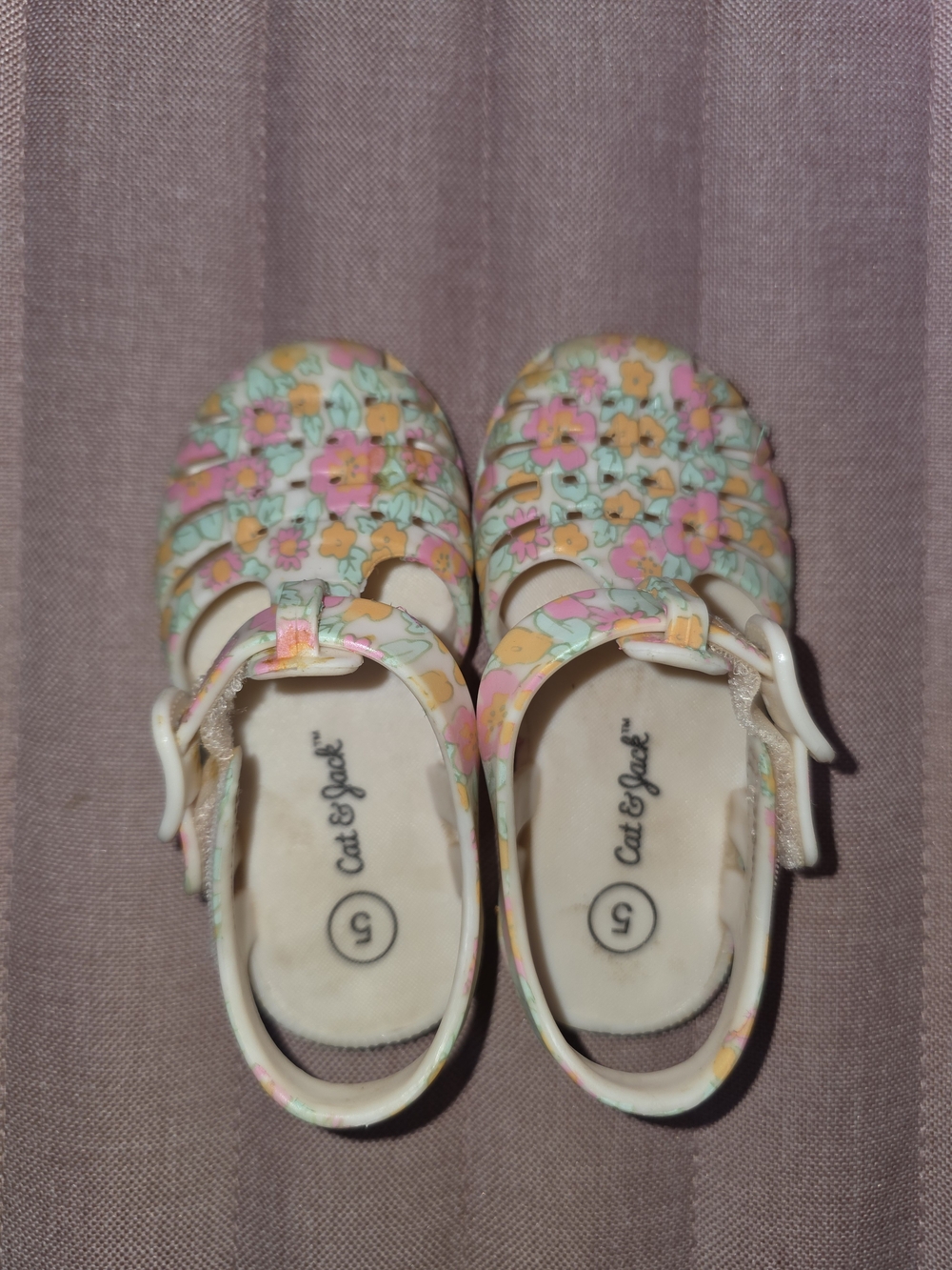 Size 5 Cat & Jack Girls Floral Jelly Sandals - Pink, Mint & Yellow